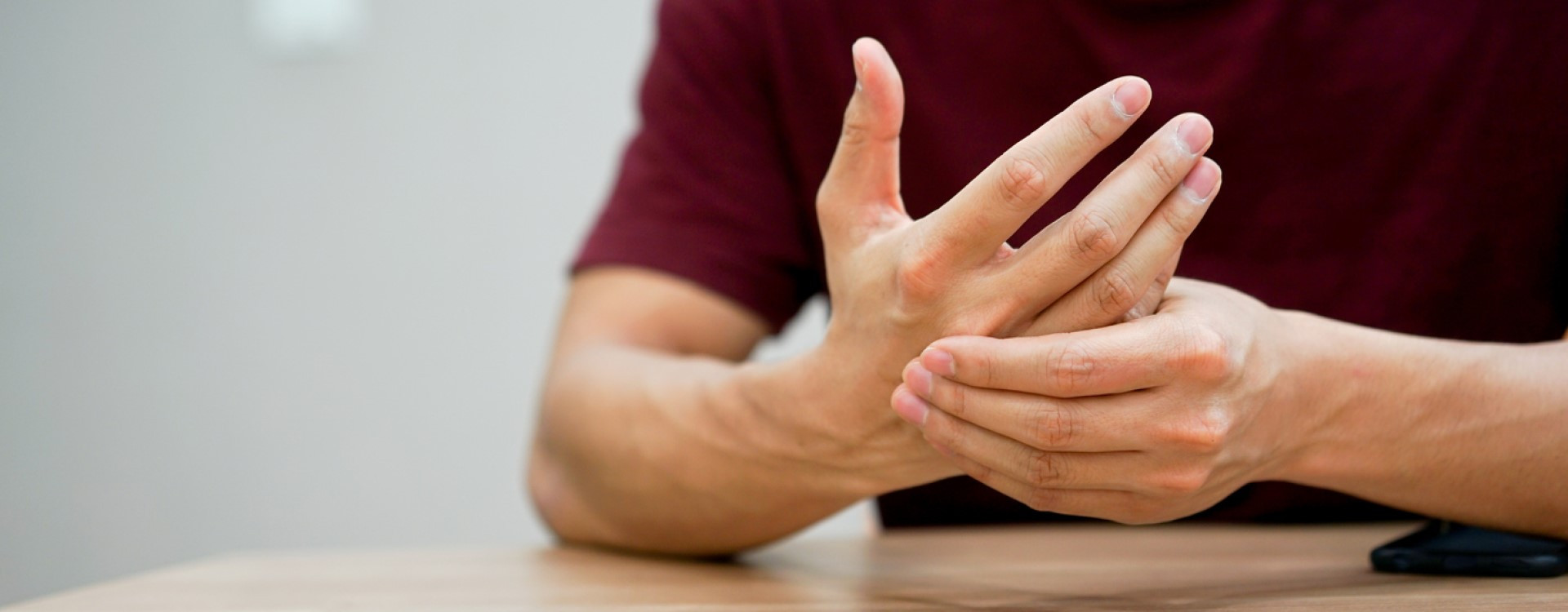 Arthrite des mains : symptômes et exercices pour l'apaiser